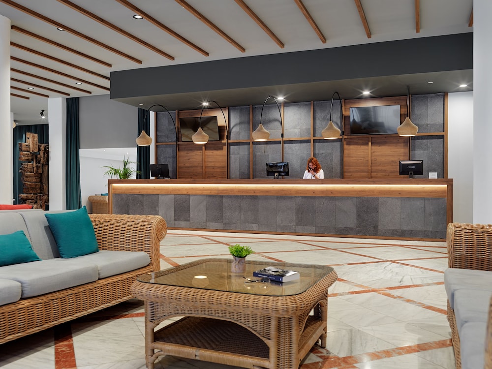 Hôtel Fergus Puerto De La Cruz 4*, Séjour Espagne & ses îles, Canaries, Tenerife par Ôvoyages Hôtel Fergus Puerto De La Cruz 4*, Séjour Espagne & ses îles, Canaries, Tenerife par Ôvoyages