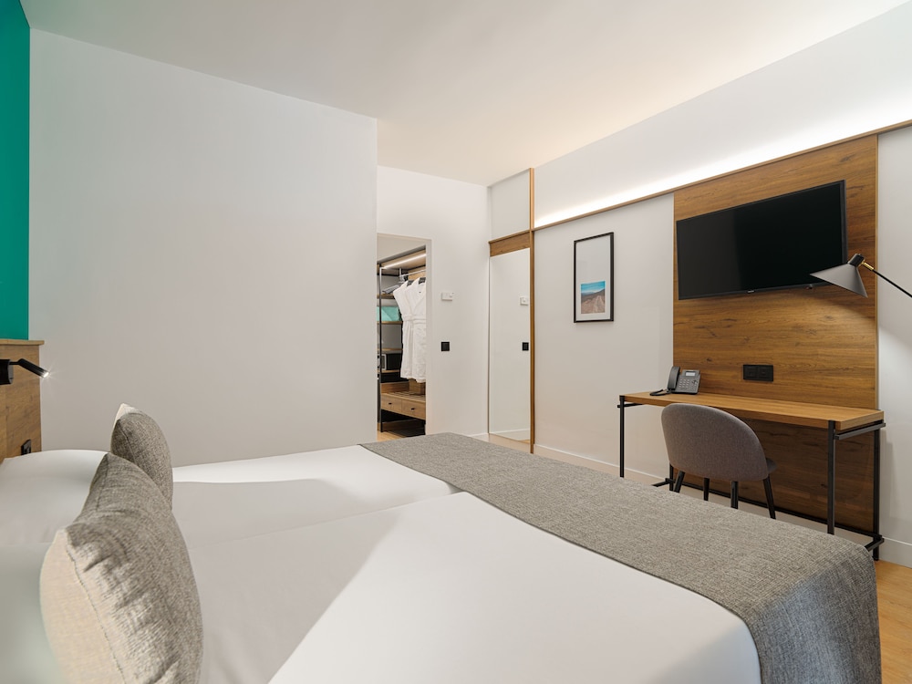 Hôtel Fergus Puerto De La Cruz 4*, Séjour Espagne & ses îles, Canaries, Tenerife par Ôvoyages Hôtel Fergus Puerto De La Cruz 4*, Séjour Espagne & ses îles, Canaries, Tenerife par Ôvoyages