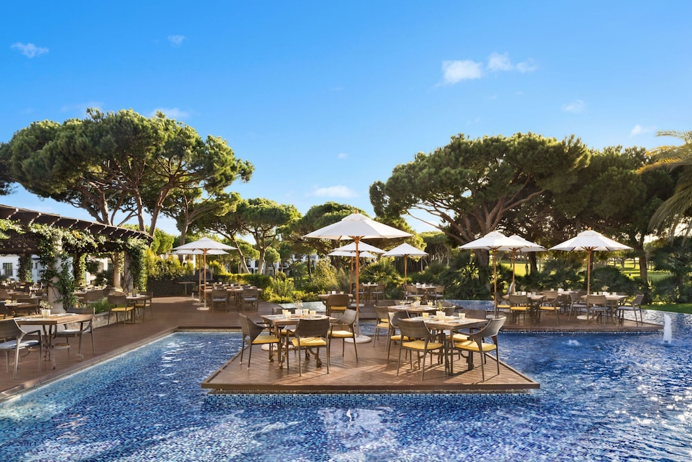 Pine Cliffs, A Luxury Collection Resort