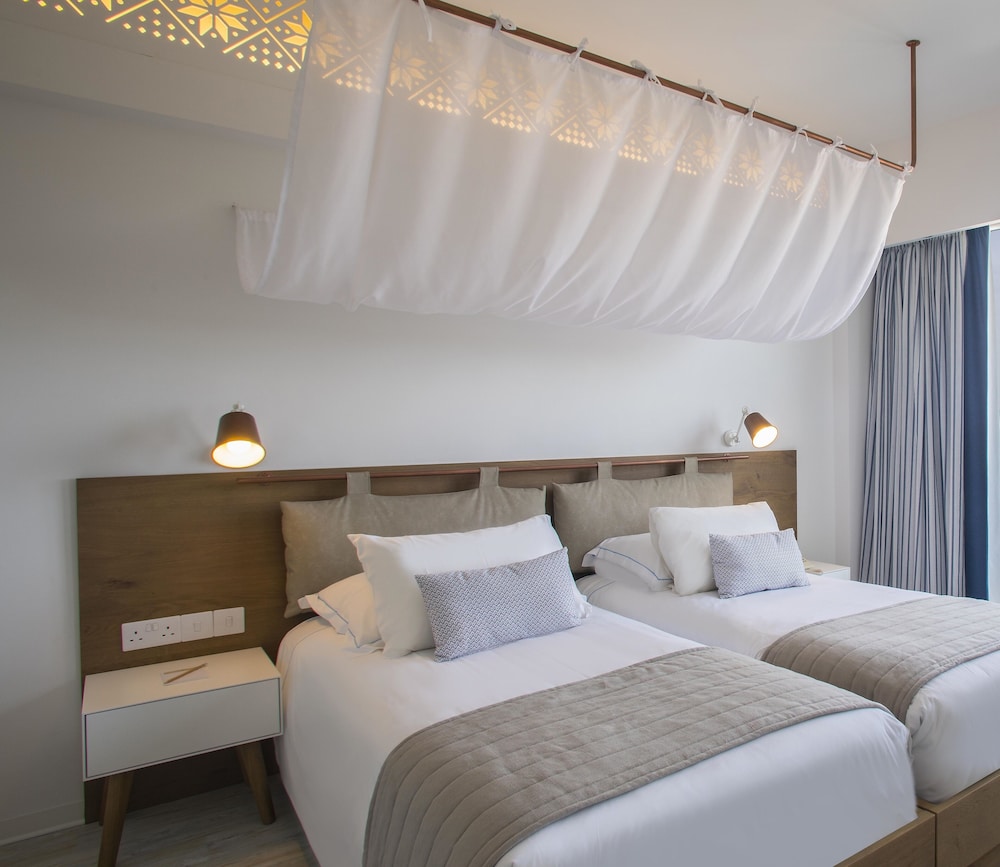 Lordos Beach Hotel & Spa