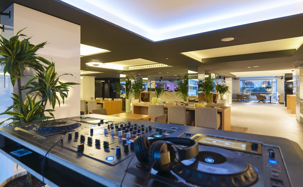Hôtel INNSiDE Palma Bosque 4*, Séjour Espagne & ses îles, Baléares, Majorque par Ôvoyages Hôtel INNSiDE Palma Bosque 4*, Séjour Espagne & ses îles, Baléares, Majorque par Ôvoyages