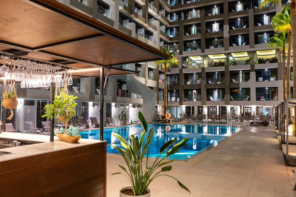 Hôtel INNSiDE Palma Bosque 4*, Séjour Espagne & ses îles, Baléares, Majorque par Ôvoyages Hôtel INNSiDE Palma Bosque 4*, Séjour Espagne & ses îles, Baléares, Majorque par Ôvoyages