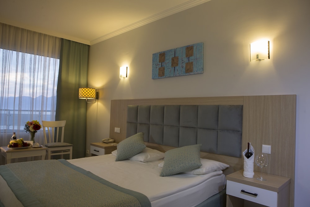 Hôtel Adonis 4*, Séjour Turquie, Antalya par Ôvoyages Hôtel Adonis 4*, Séjour Turquie, Antalya par Ôvoyages