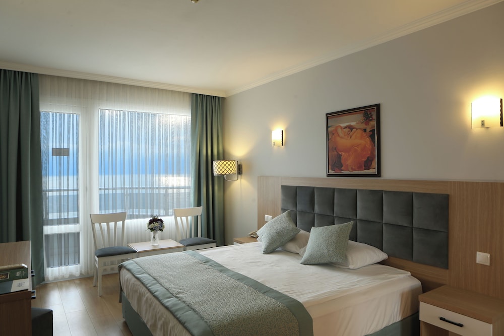 Hôtel Adonis 4*, Séjour Turquie, Antalya par Ôvoyages Hôtel Adonis 4*, Séjour Turquie, Antalya par Ôvoyages