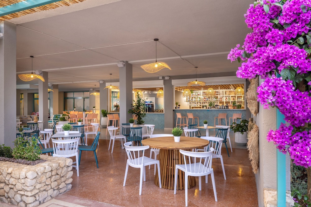 Hôtel Sunny Makarska by Valamar 3*, Séjour Croatie, Dubrovnik par Ôvoyages