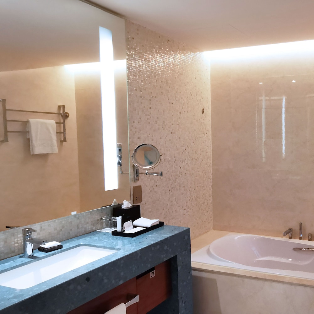 Hôtel Rosh Rayhaan By Rotana 5*, Séjour Arabie Saoudite par Ôvoyages Hôtel Rosh Rayhaan By Rotana 5*, Séjour Arabie Saoudite par Ôvoyages