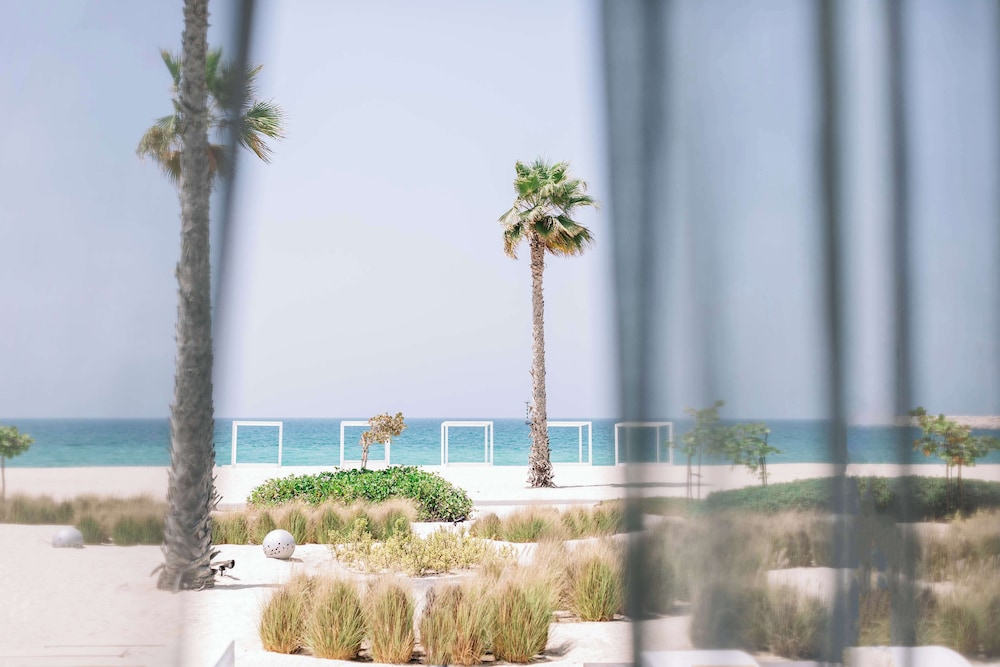 Hôtel Nikki Beach Resort & Spa Dubai 5*, Séjour Emirats Arabes Unis, Dubaï par Ôvoyages Hôtel Nikki Beach Resort & Spa Dubai 5*, Séjour Emirats Arabes Unis, Dubaï par Ôvoyages