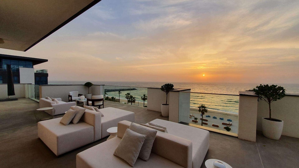 Hôtel Nikki Beach Resort & Spa Dubai 5*, Séjour Emirats Arabes Unis, Dubaï par Ôvoyages Hôtel Nikki Beach Resort & Spa Dubai 5*, Séjour Emirats Arabes Unis, Dubaï par Ôvoyages