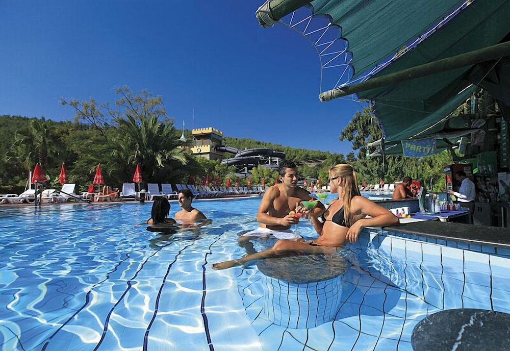 Hôtel Aqua Fantasy Aquapark & Spa 5*, Séjour Turquie, Izmir par Ôvoyages Hôtel Aqua Fantasy Aquapark & Spa 5*, Séjour Turquie, Izmir par Ôvoyages