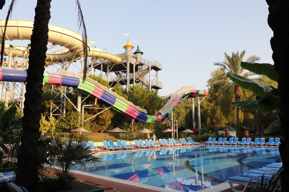 Hôtel Aqua Fantasy Aquapark & Spa 5*, Séjour Turquie, Izmir par Ôvoyages Hôtel Aqua Fantasy Aquapark & Spa 5*, Séjour Turquie, Izmir par Ôvoyages