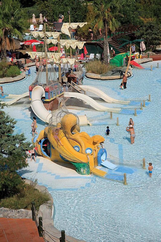 Hôtel Aqua Fantasy Aquapark & Spa 5*, Séjour Turquie, Izmir par Ôvoyages Hôtel Aqua Fantasy Aquapark & Spa 5*, Séjour Turquie, Izmir par Ôvoyages