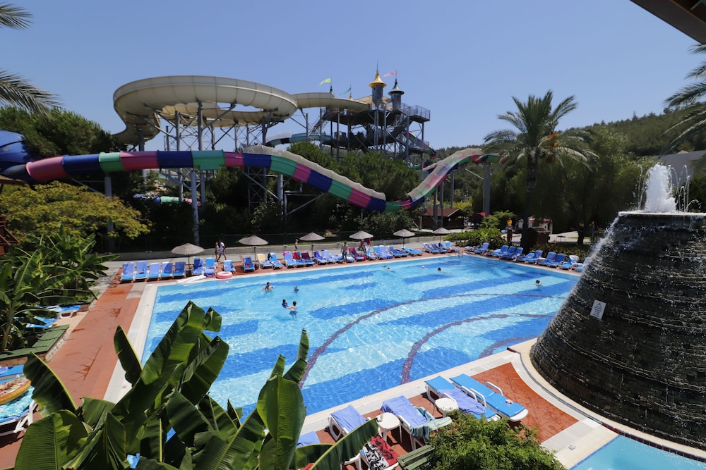 Hôtel Aqua Fantasy Aquapark & Spa 5*, Séjour Turquie, Izmir par Ôvoyages Hôtel Aqua Fantasy Aquapark & Spa 5*, Séjour Turquie, Izmir par Ôvoyages