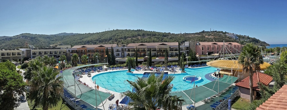 Hôtel Aqua Fantasy Aquapark & Spa 5*, Séjour Turquie, Izmir par Ôvoyages Hôtel Aqua Fantasy Aquapark & Spa 5*, Séjour Turquie, Izmir par Ôvoyages