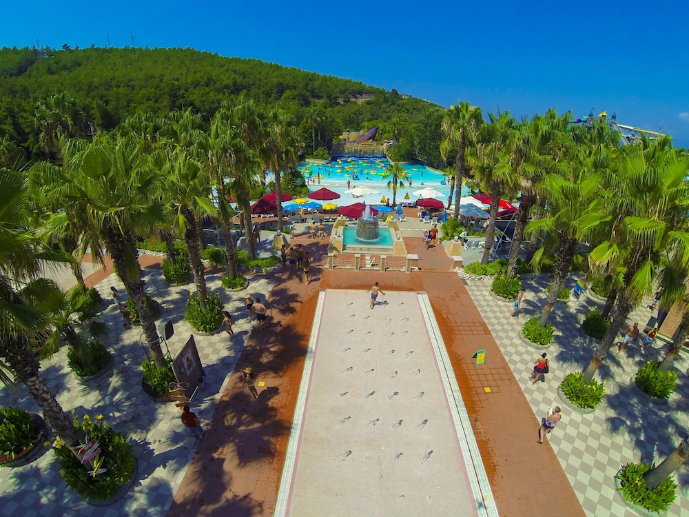 Hôtel Aqua Fantasy Aquapark & Spa 5*, Séjour Turquie, Izmir par Ôvoyages Hôtel Aqua Fantasy Aquapark & Spa 5*, Séjour Turquie, Izmir par Ôvoyages