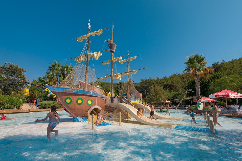 Hôtel Aqua Fantasy Aquapark & Spa 5*, Séjour Turquie, Izmir par Ôvoyages Hôtel Aqua Fantasy Aquapark & Spa 5*, Séjour Turquie, Izmir par Ôvoyages