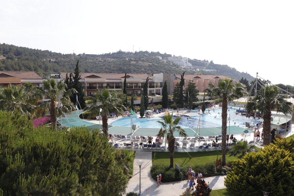 Hôtel Aqua Fantasy Aquapark & Spa 5*, Séjour Turquie, Izmir par Ôvoyages Hôtel Aqua Fantasy Aquapark & Spa 5*, Séjour Turquie, Izmir par Ôvoyages