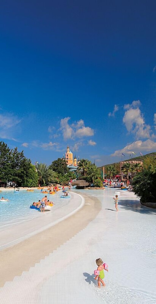 Hôtel Aqua Fantasy Aquapark & Spa 5*, Séjour Turquie, Izmir par Ôvoyages Hôtel Aqua Fantasy Aquapark & Spa 5*, Séjour Turquie, Izmir par Ôvoyages