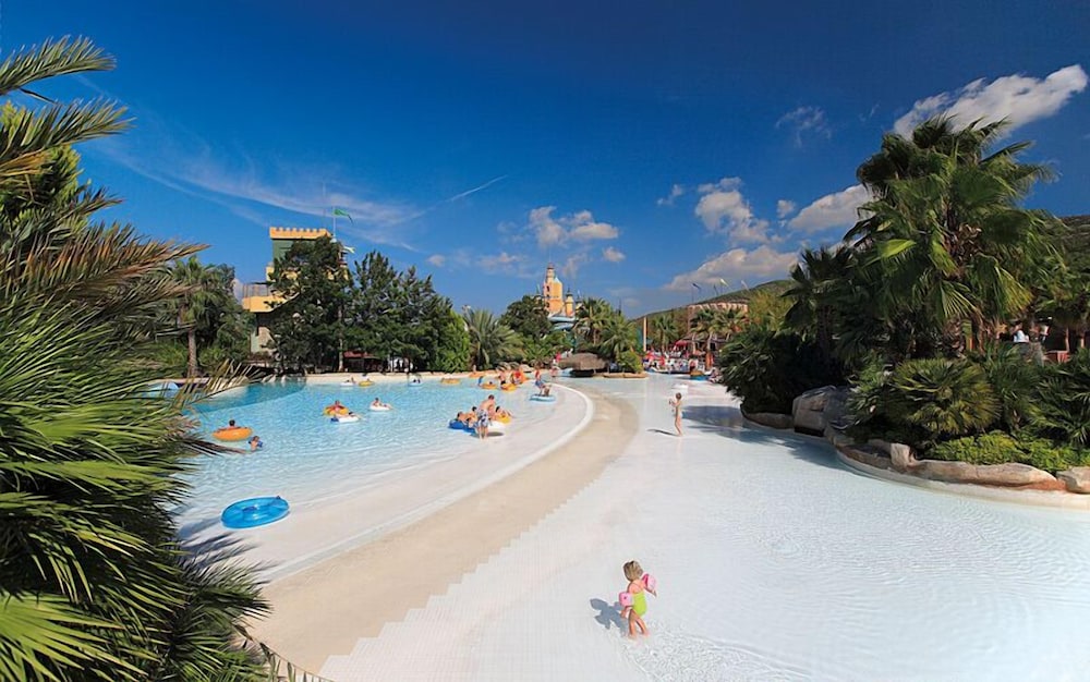 Hôtel Aqua Fantasy Aquapark & Spa 5*, Séjour Turquie, Izmir par Ôvoyages Hôtel Aqua Fantasy Aquapark & Spa 5*, Séjour Turquie, Izmir par Ôvoyages
