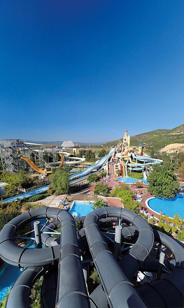 Hôtel Aqua Fantasy Aquapark & Spa 5*, Séjour Turquie, Izmir par Ôvoyages Hôtel Aqua Fantasy Aquapark & Spa 5*, Séjour Turquie, Izmir par Ôvoyages