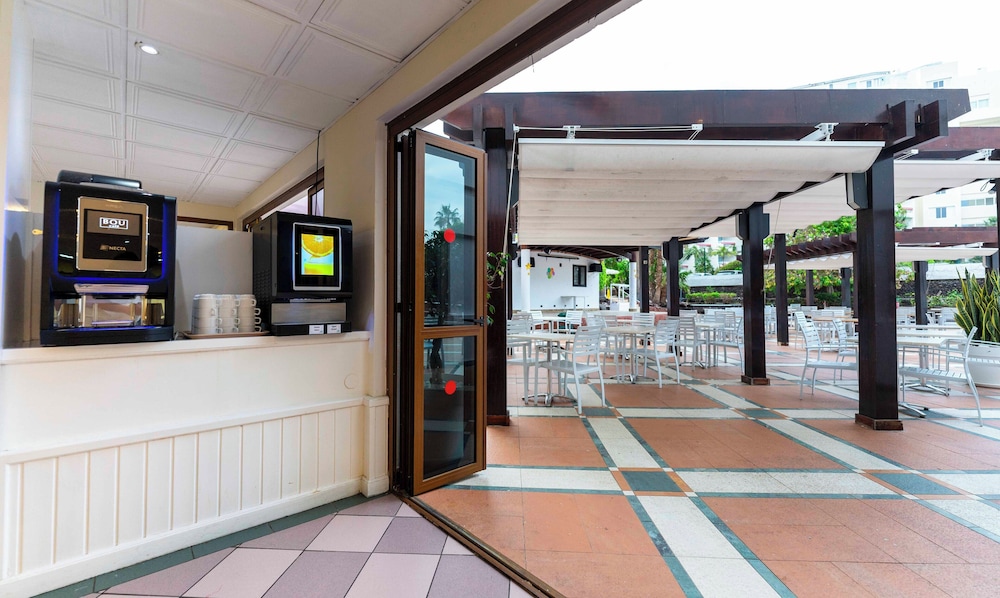 Hôtel Palm Beach Tenerife 3*, Séjour Espagne & ses îles par Ôvoyages