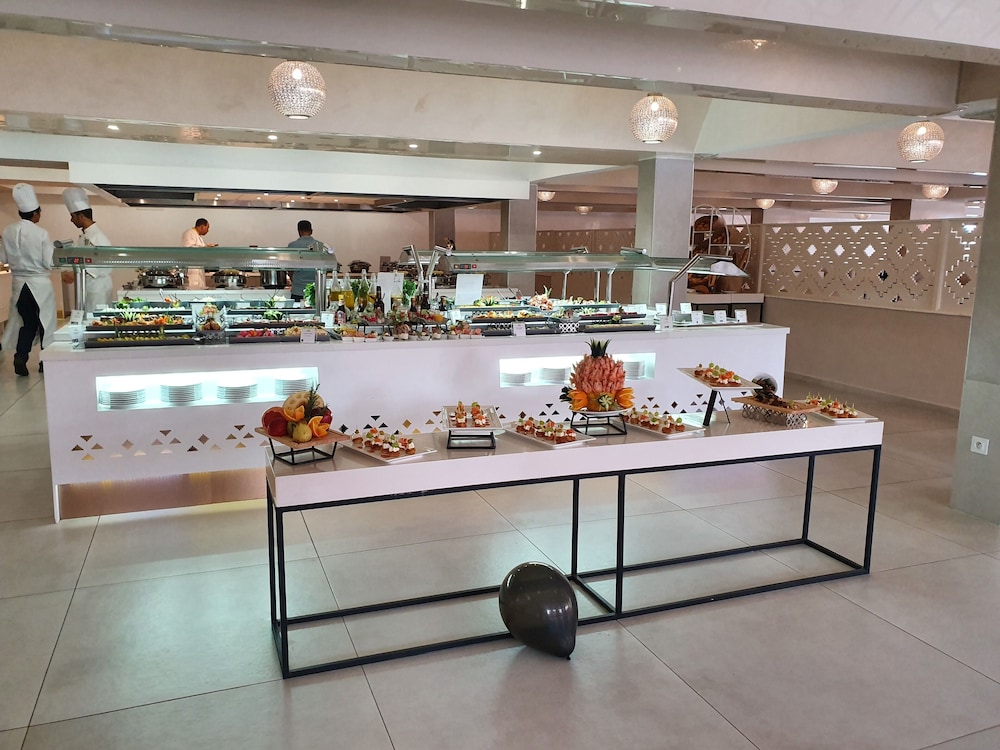 TUI BLUE Medina Gardens 4*