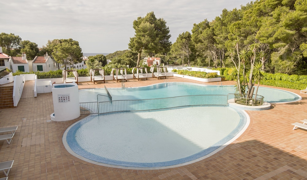 Hôtel ILUNION Menorca 3*, Séjour Espagne & ses îles, Baléares, Minorque par Ôvoyages Hôtel ILUNION Menorca 3*, Séjour Espagne & ses îles, Baléares, Minorque par Ôvoyages