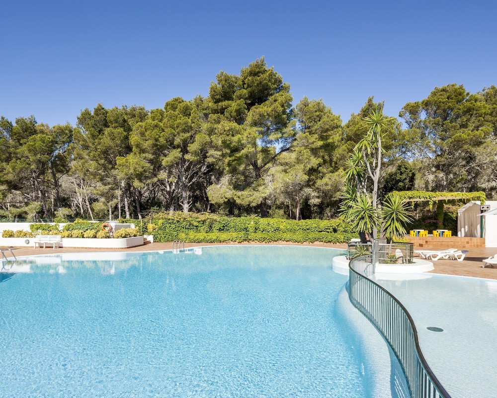 Hôtel ILUNION Menorca 3*, Séjour Espagne & ses îles, Baléares, Minorque par Ôvoyages Hôtel ILUNION Menorca 3*, Séjour Espagne & ses îles, Baléares, Minorque par Ôvoyages