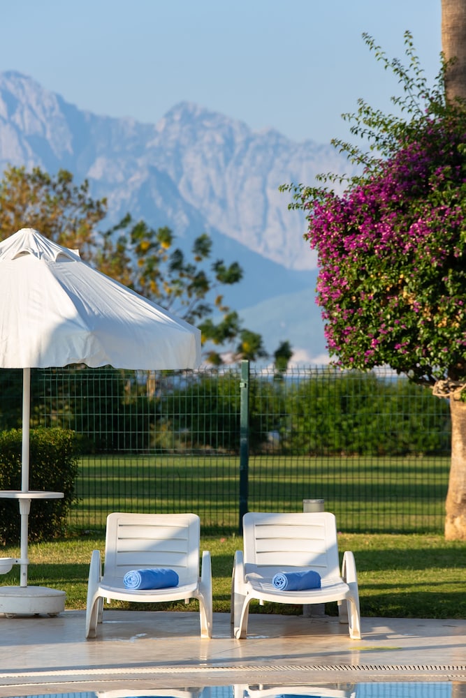 Hôtel Falcon 4*, Séjour Turquie, Antalya par Ôvoyages Hôtel Falcon 4*, Séjour Turquie, Antalya par Ôvoyages