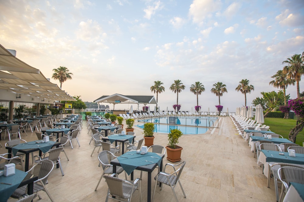 Hôtel Falcon 4*, Séjour Turquie, Antalya par Ôvoyages Hôtel Falcon 4*, Séjour Turquie, Antalya par Ôvoyages