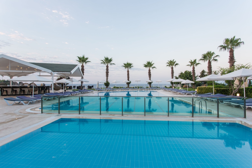 Hôtel Falcon 4*, Séjour Turquie, Antalya par Ôvoyages Hôtel Falcon 4*, Séjour Turquie, Antalya par Ôvoyages