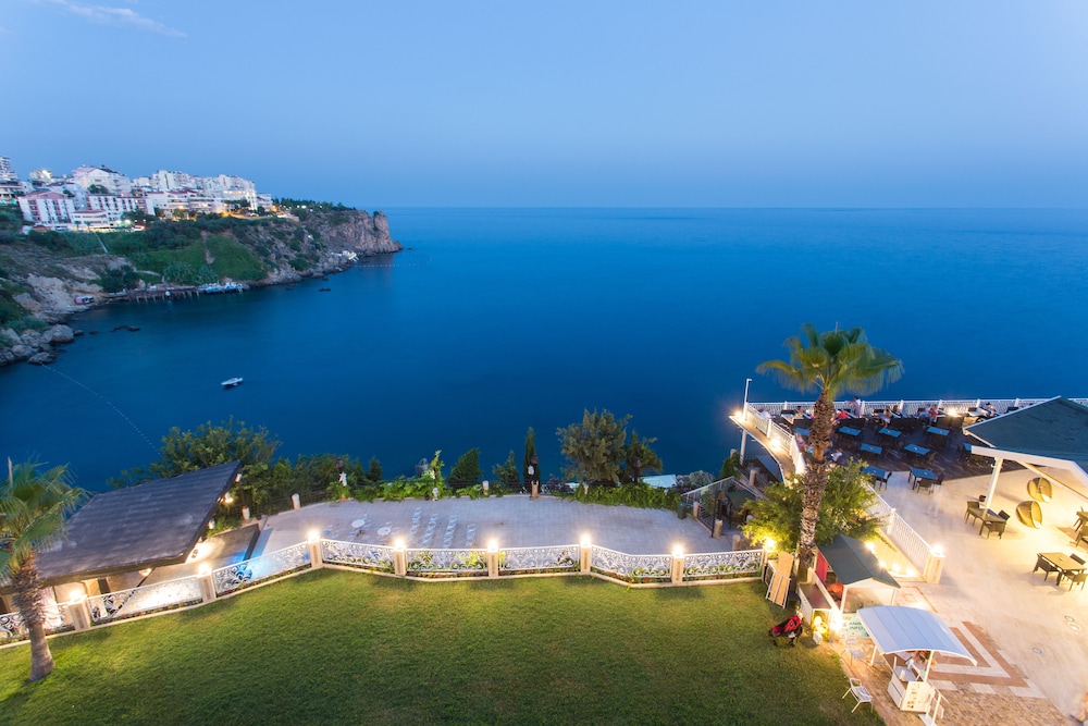 Hôtel Falcon 4*, Séjour Turquie, Antalya par Ôvoyages Hôtel Falcon 4*, Séjour Turquie, Antalya par Ôvoyages