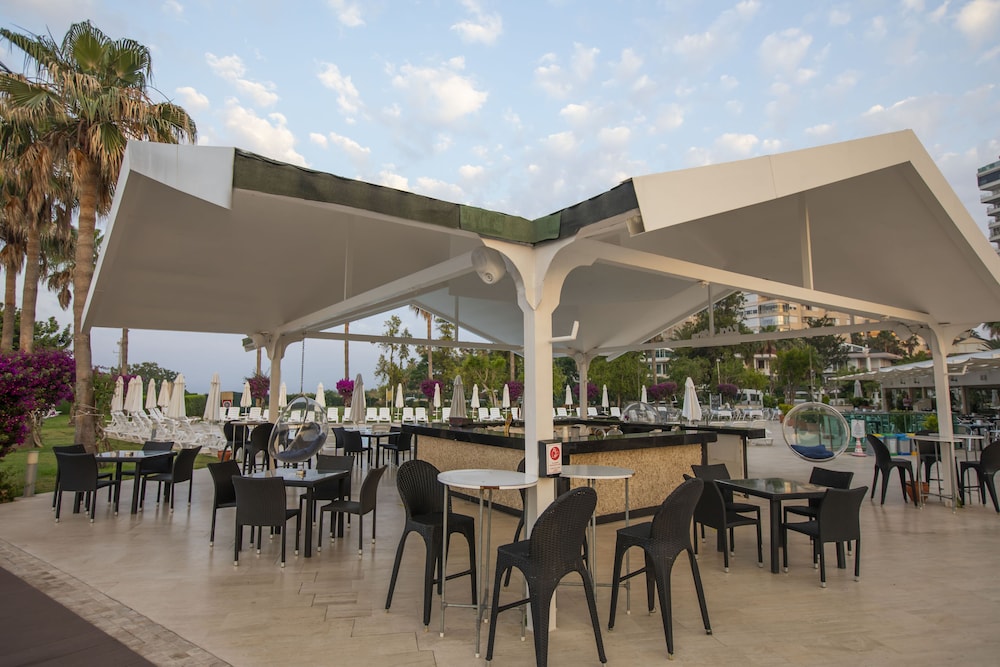 Hôtel Falcon 4*, Séjour Turquie, Antalya par Ôvoyages Hôtel Falcon 4*, Séjour Turquie, Antalya par Ôvoyages