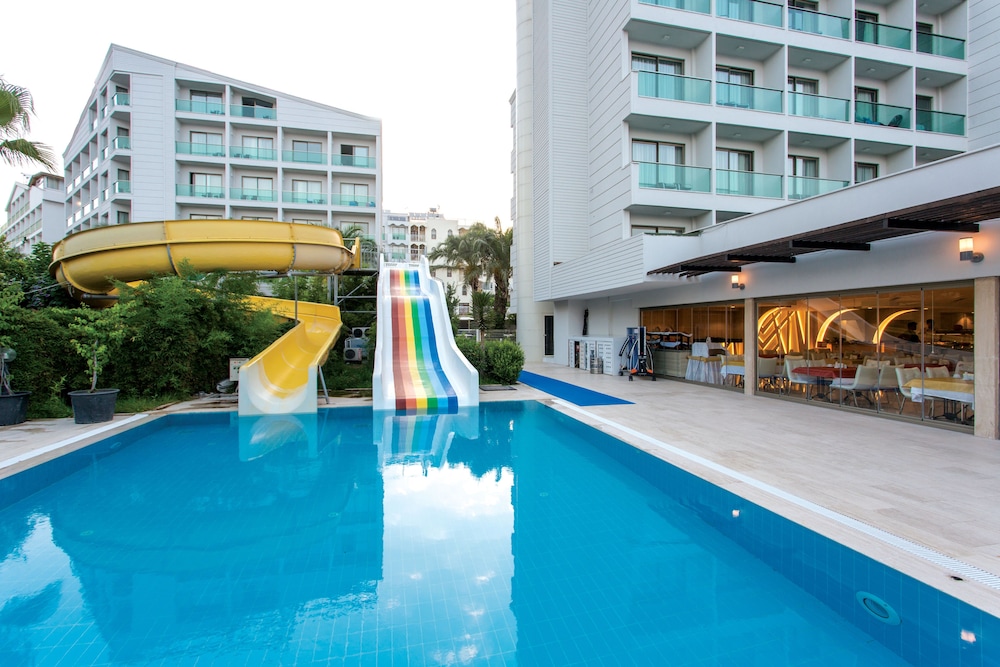 Hôtel Falcon 4*, Séjour Turquie, Antalya par Ôvoyages Hôtel Falcon 4*, Séjour Turquie, Antalya par Ôvoyages