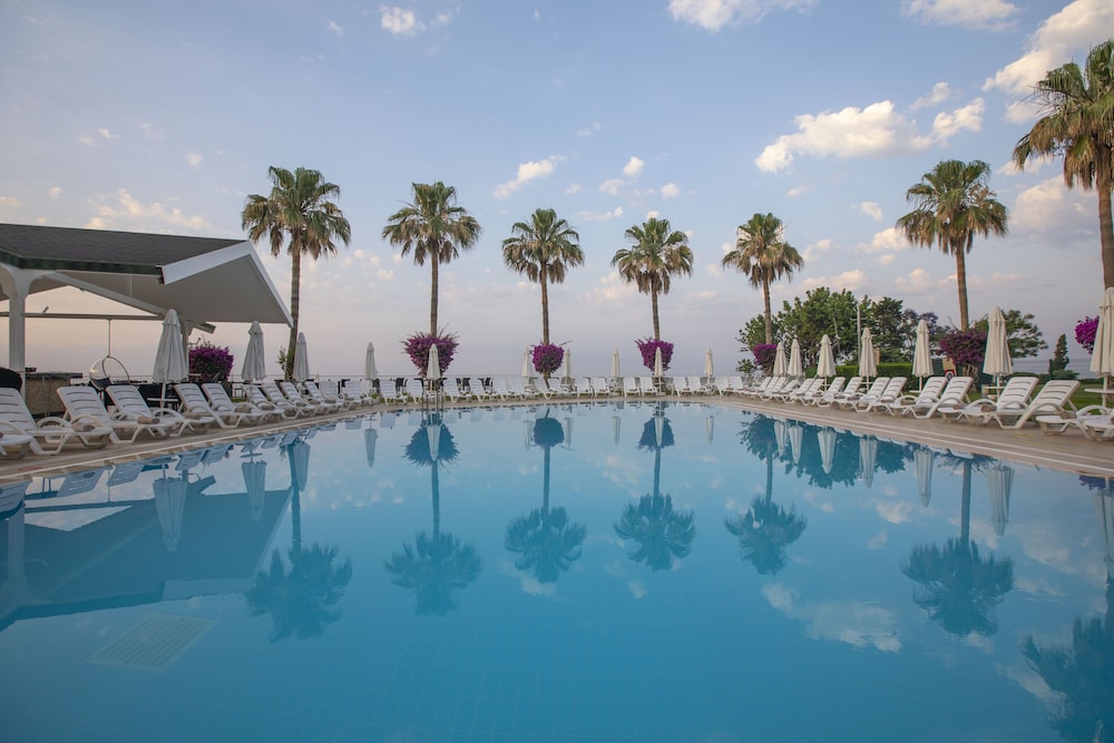 Hôtel Falcon 4*, Séjour Turquie, Antalya par Ôvoyages Hôtel Falcon 4*, Séjour Turquie, Antalya par Ôvoyages