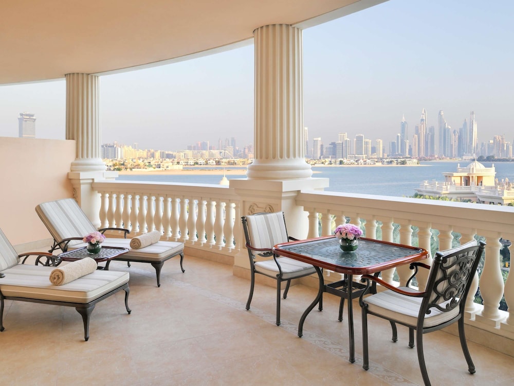 Hôtel Raffles The Palm 5*, Séjour Emirats Arabes Unis, Dubaï par Ôvoyages Hôtel Raffles The Palm 5*, Séjour Emirats Arabes Unis, Dubaï par Ôvoyages