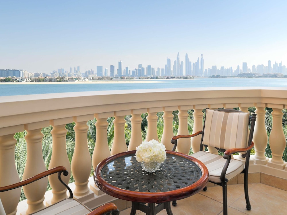 Hôtel Raffles The Palm 5*, Séjour Emirats Arabes Unis, Dubaï par Ôvoyages Hôtel Raffles The Palm 5*, Séjour Emirats Arabes Unis, Dubaï par Ôvoyages