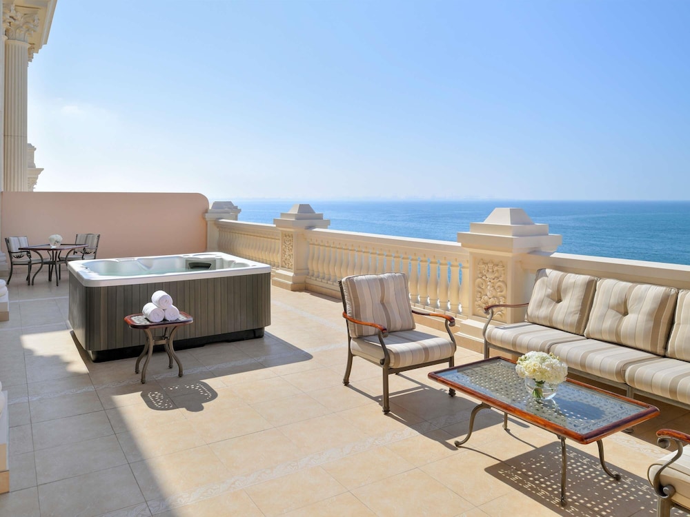 Hôtel Raffles The Palm 5*, Séjour Emirats Arabes Unis, Dubaï par Ôvoyages Hôtel Raffles The Palm 5*, Séjour Emirats Arabes Unis, Dubaï par Ôvoyages