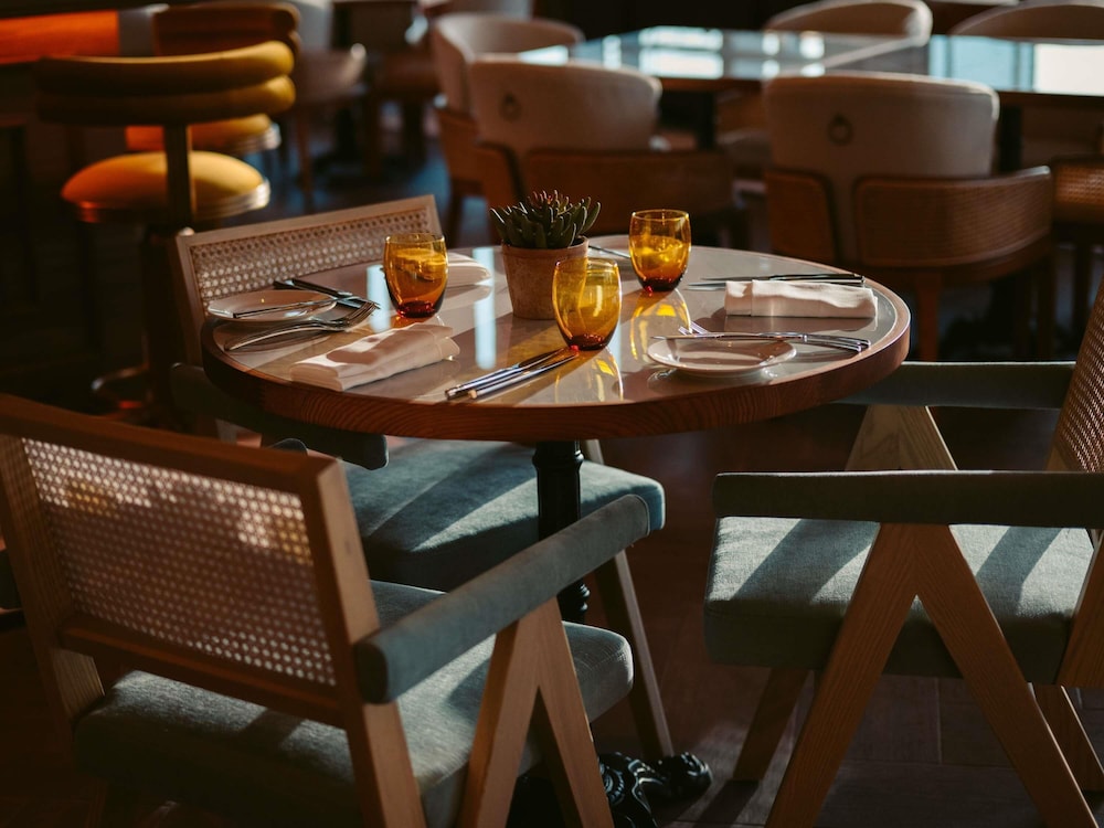 Hôtel Sofitel Dubaï Downtown 5*, Séjour Emirats Arabes Unis, Dubaï par Ôvoyages Hôtel Sofitel Dubaï Downtown 5*, Séjour Emirats Arabes Unis, Dubaï par Ôvoyages