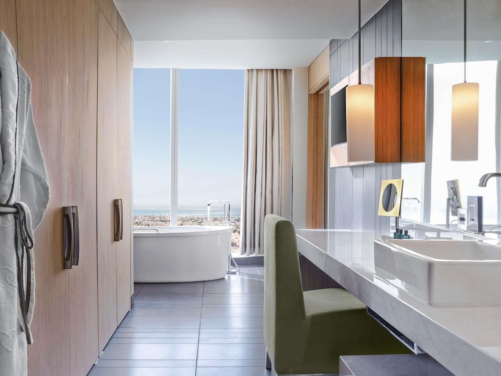 Hôtel Sofitel Dubaï Downtown 5*, Séjour Emirats Arabes Unis, Dubaï par Ôvoyages Hôtel Sofitel Dubaï Downtown 5*, Séjour Emirats Arabes Unis, Dubaï par Ôvoyages