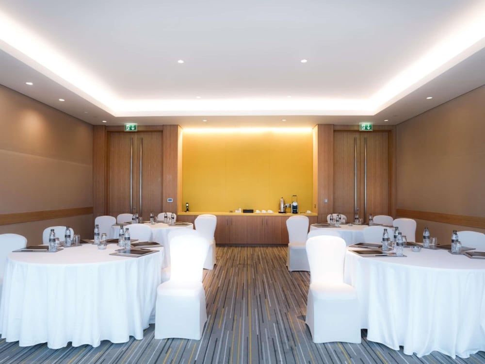 Hôtel Sofitel Dubaï Downtown 5*, Séjour Emirats Arabes Unis, Dubaï par Ôvoyages Hôtel Sofitel Dubaï Downtown 5*, Séjour Emirats Arabes Unis, Dubaï par Ôvoyages