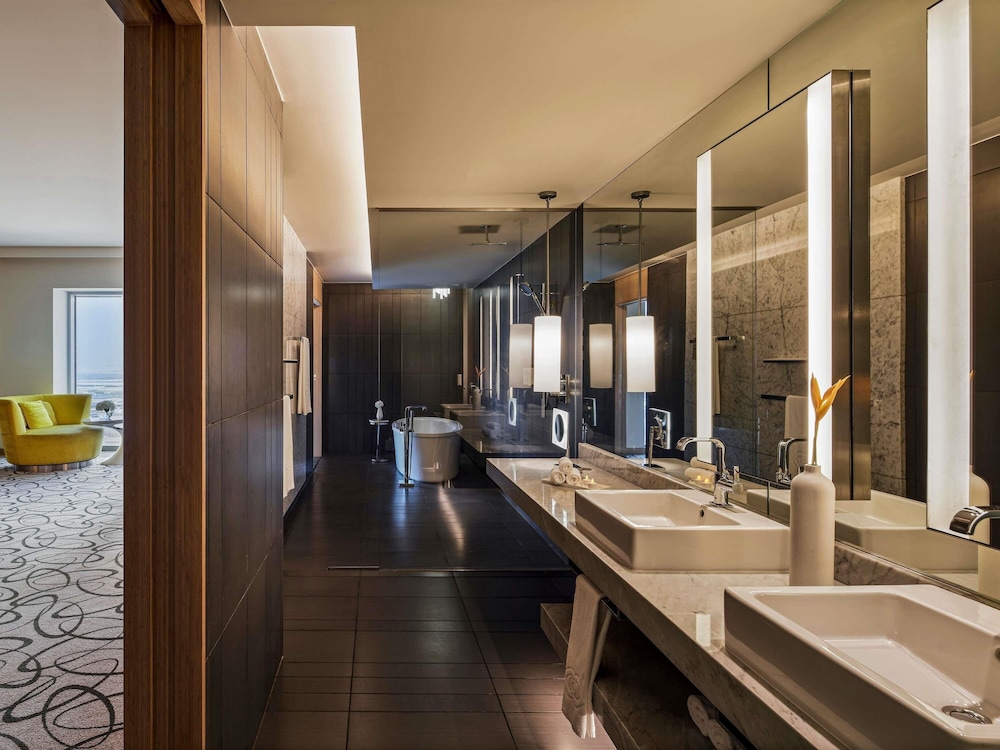 Hôtel Sofitel Dubaï Downtown 5*, Séjour Emirats Arabes Unis, Dubaï par Ôvoyages Hôtel Sofitel Dubaï Downtown 5*, Séjour Emirats Arabes Unis, Dubaï par Ôvoyages