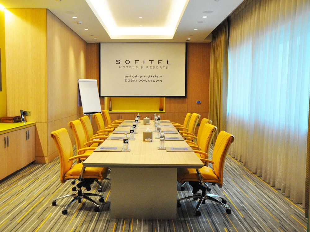 Hôtel Sofitel Dubaï Downtown 5*, Séjour Emirats Arabes Unis, Dubaï par Ôvoyages Hôtel Sofitel Dubaï Downtown 5*, Séjour Emirats Arabes Unis, Dubaï par Ôvoyages