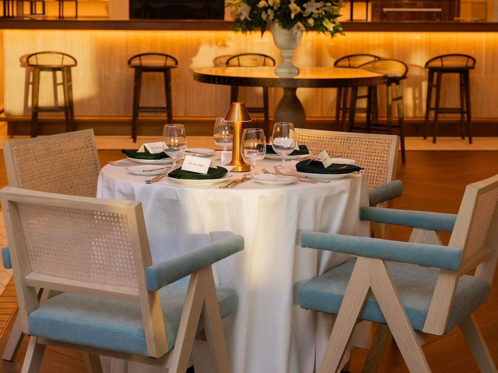 Hôtel Sofitel Dubaï Downtown 5*, Séjour Emirats Arabes Unis, Dubaï par Ôvoyages Hôtel Sofitel Dubaï Downtown 5*, Séjour Emirats Arabes Unis, Dubaï par Ôvoyages