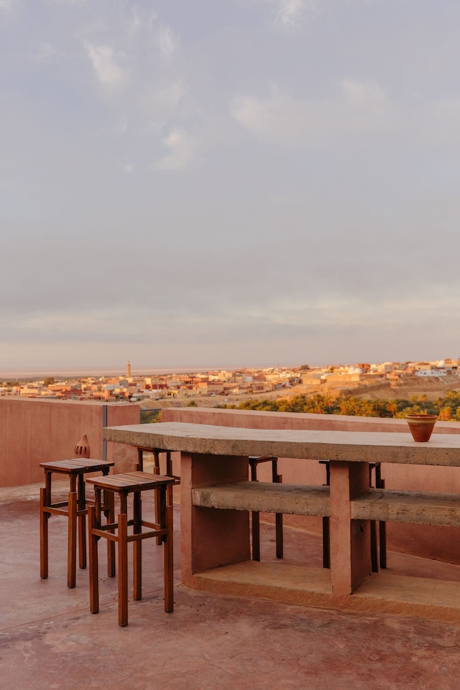 Hôtel Dar Hi Life 4*, Séjour Tunisie, Tozeur par Ôvoyages Hôtel Dar Hi Life 4*, Séjour Tunisie, Tozeur par Ôvoyages