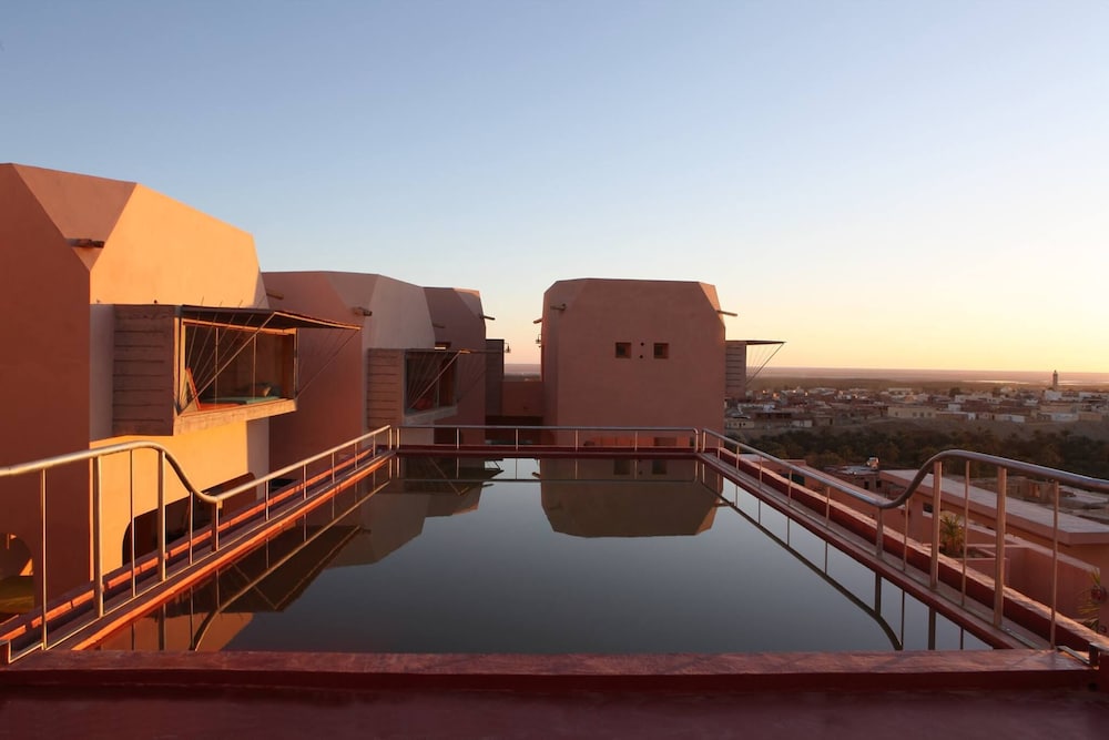 Hôtel Dar Hi Life 4*, Séjour Tunisie, Tozeur par Ôvoyages Hôtel Dar Hi Life 4*, Séjour Tunisie, Tozeur par Ôvoyages