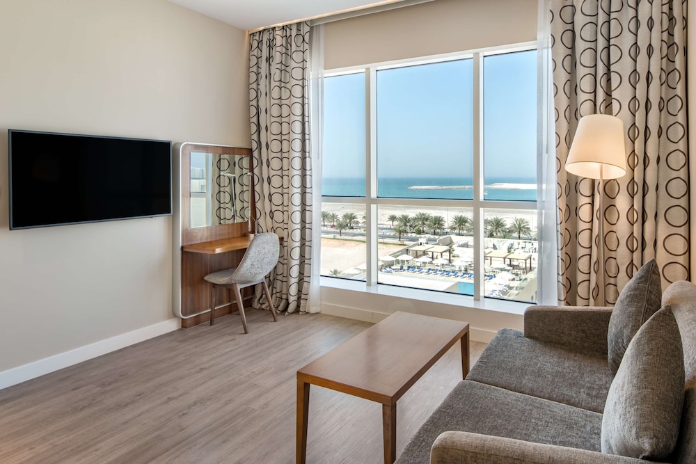 Hôtel Radisson Resort Ras Al Khaimah Marjan Island 4*, Séjour Emirats Arabes Unis, Dubaï par Ôvoyages Hôtel Radisson Resort Ras Al Khaimah Marjan Island 4*, Séjour Emirats Arabes Unis, Dubaï par Ôvoyages