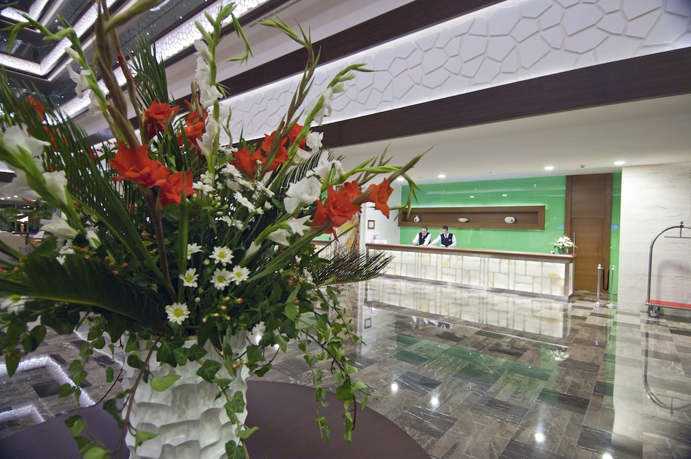Hôtel Ramada Plaza by Wyndham Antalya 5*, Séjour Turquie, Antalya par Ôvoyages Hôtel Ramada Plaza by Wyndham Antalya 5*, Séjour Turquie, Antalya par Ôvoyages