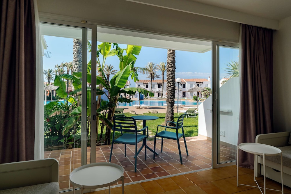 Hôtel Gran Sagitario 4*, Séjour Espagne & ses îles, Baléares, Minorque par Ôvoyages Hôtel Gran Sagitario 4*, Séjour Espagne & ses îles, Baléares, Minorque par Ôvoyages