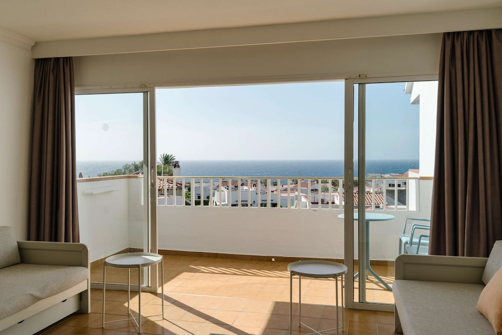 Hôtel Gran Sagitario 4*, Séjour Espagne & ses îles, Baléares, Minorque par Ôvoyages Hôtel Gran Sagitario 4*, Séjour Espagne & ses îles, Baléares, Minorque par Ôvoyages