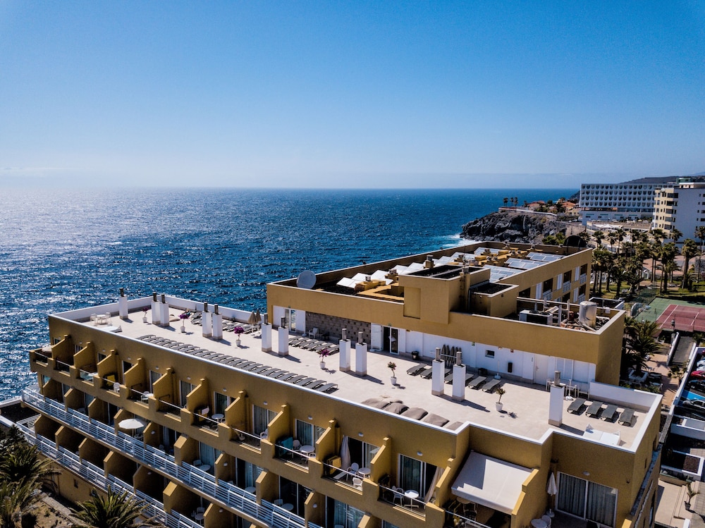 Hôtel Atlantic Holiday 4*